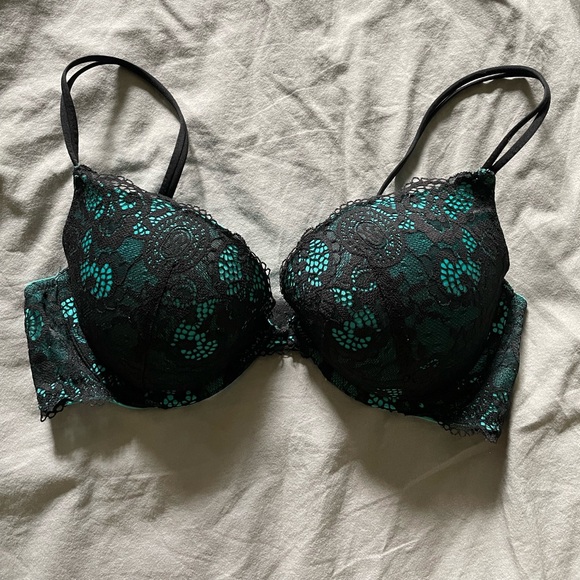 Black and Teal Victoria’s Secret Very Sexy Push-up Bra - Picture 1 of 3